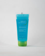 Cargar imagen en el visor de la galería, KIT PARA PIELES GRASAS O TENDENCIA ACNEICA – Bioderma