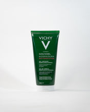 Cargar imagen en el visor de la galería, KIT PARA PIELES GRASAS O TENDENCIA ACNEICA – Vichy – La Roche Posay